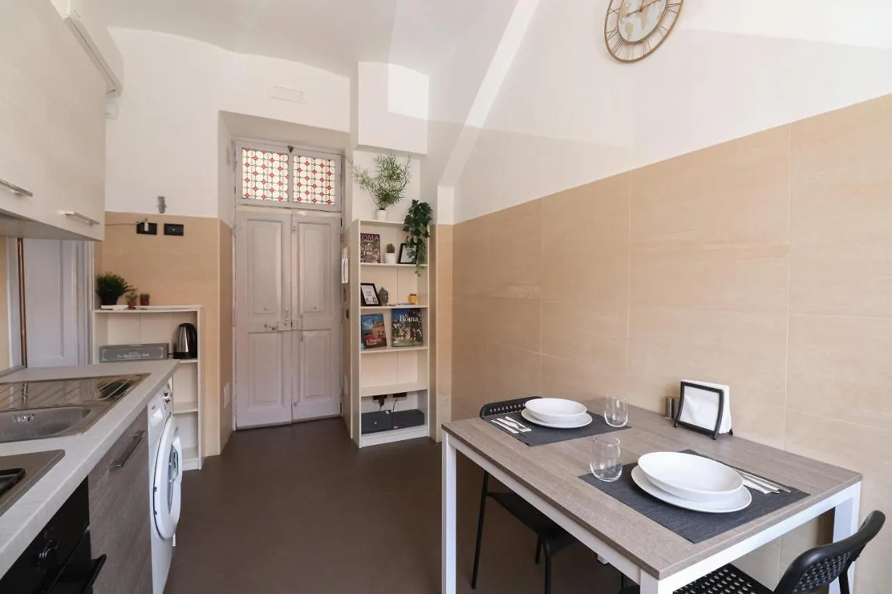 Roma Termini - Suite Elegante Appartamento