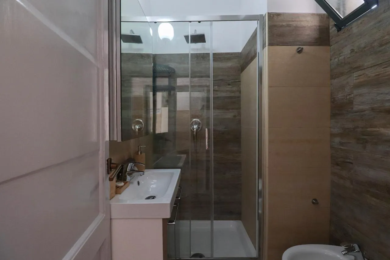 Roma Termini - Suite Elegante Appartamento